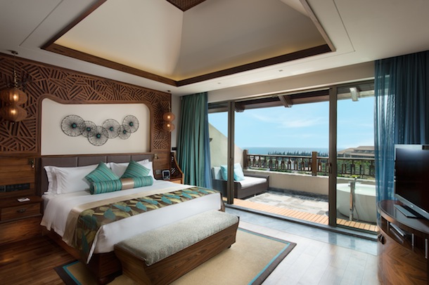 Bedroom-Premier Deluxe Suite Grand Ocean View