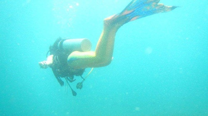 mermaidswimming-boracay-shk