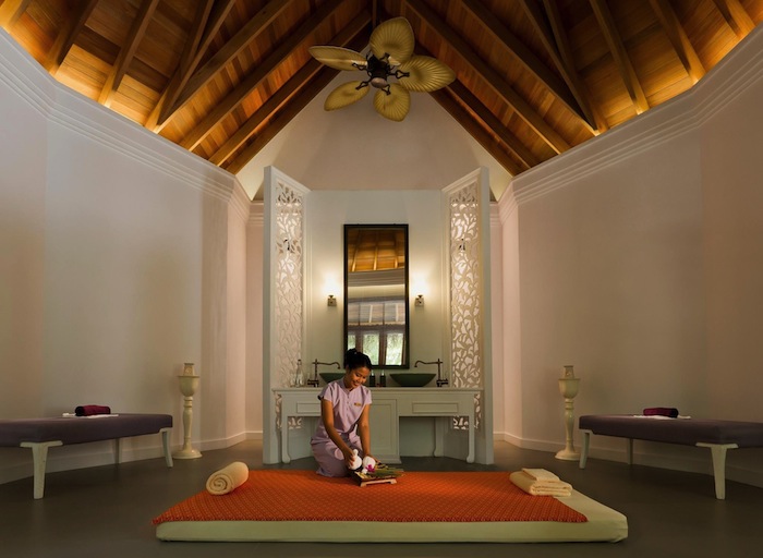 Dusit Thani Maldives Hotel Spa