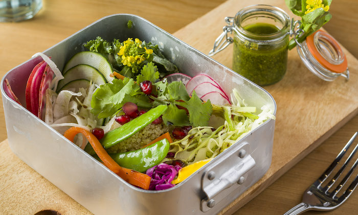 A quinoa detox box