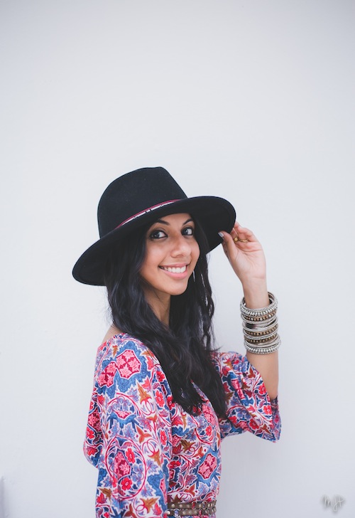 resham daswani wearing hat