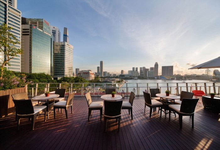 rooftop bar at the fullerton bay hotel, singapore