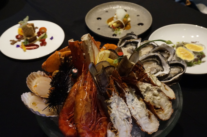 oyster and seafood platter