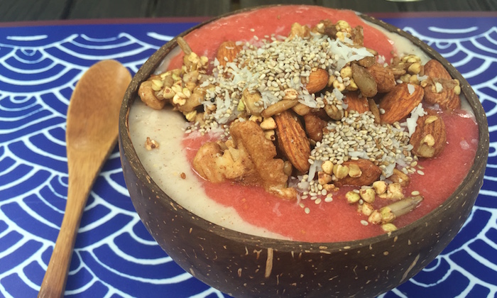 healthy smoothie bowl