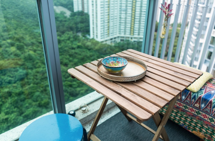 colourful bowl and plate on a balcony