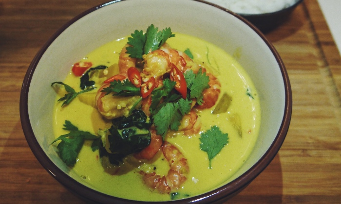 prawn spinach and coconut curry