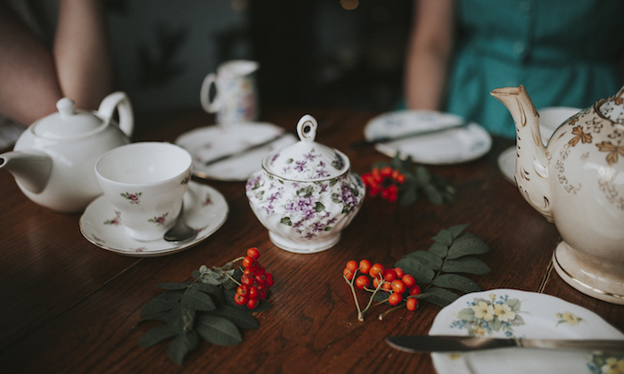 tea pot and teacups
