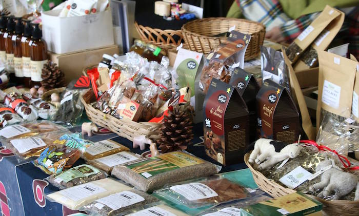 sai kung sunday market