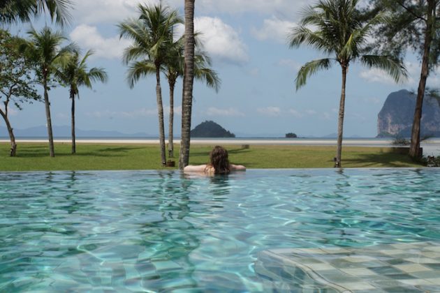 Pool at Anantara