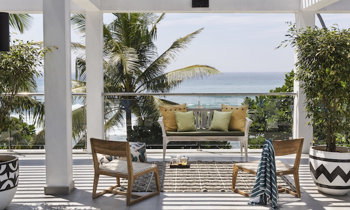 Balcony with seaview