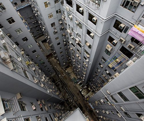 A Day in Hong Kong's Cheungking Mansions