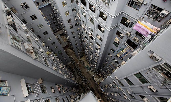 A Day in Hong Kong's Cheungking Mansions