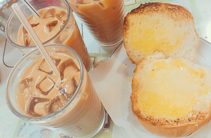 Lan Fong Yuen milk tea