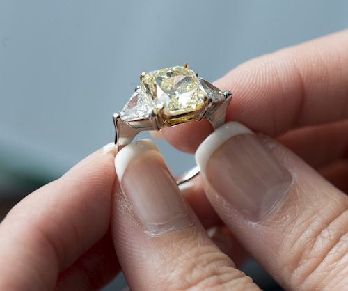 Diamond Registry: Offering A New Way To Sell Your Diamond Rings