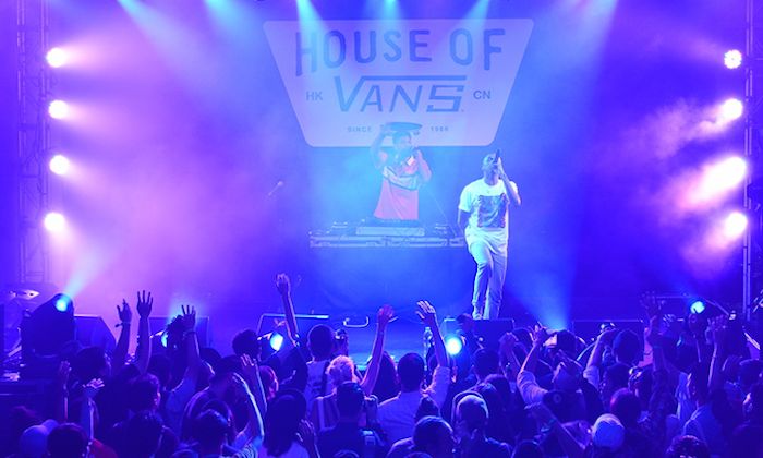 weekender house of vans