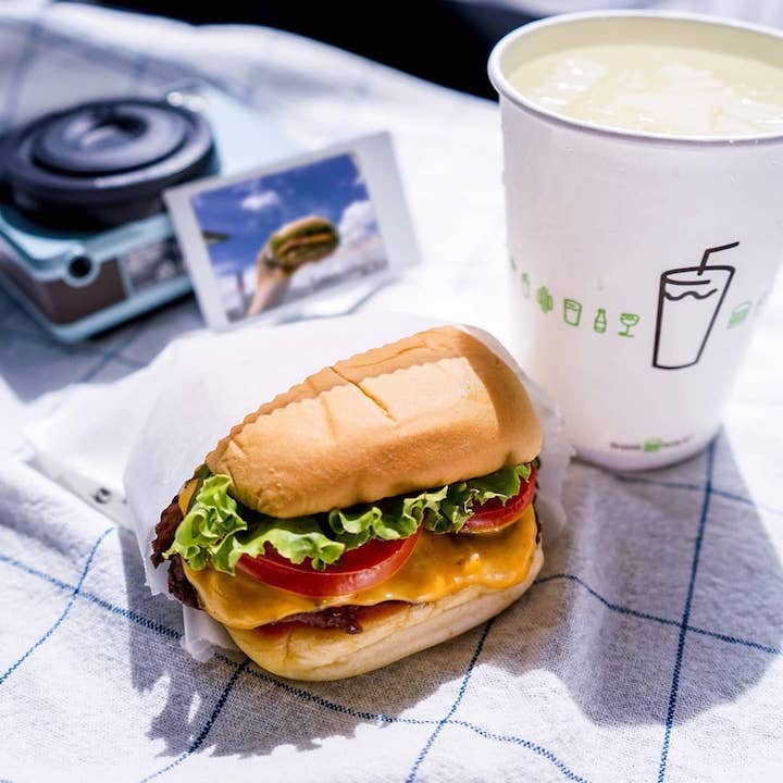new shake shack location pacific place