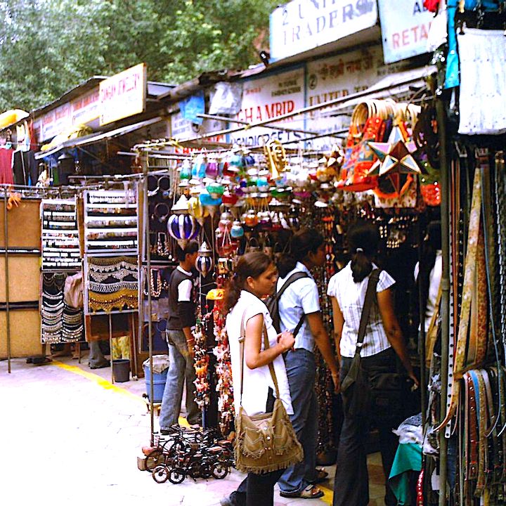 travel new delhi shop janpath market