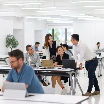 theDesk: Minimalist co-working office space
