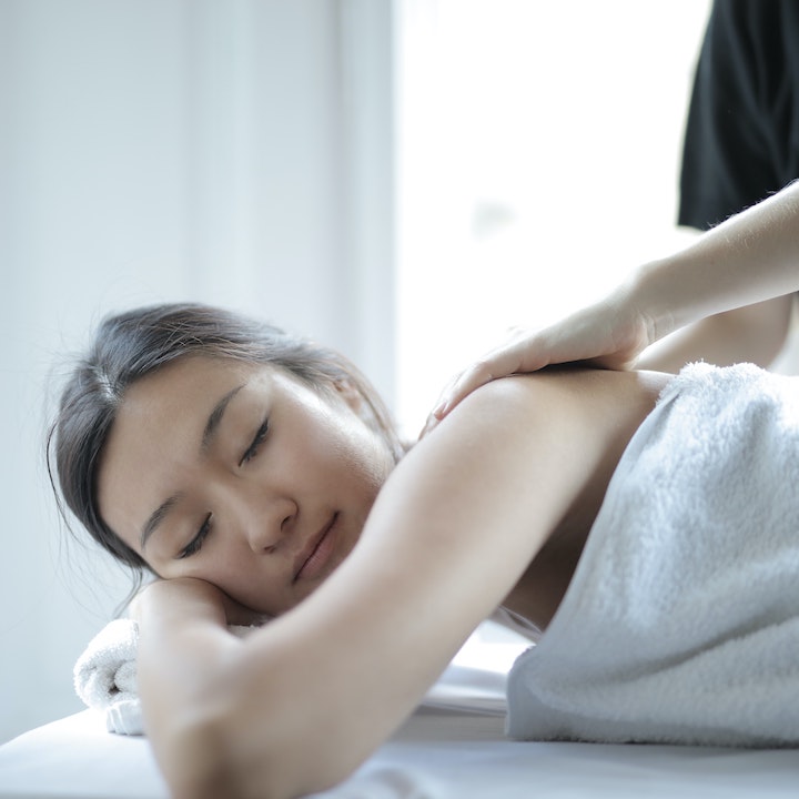 beauty spa best treatment massage facial hong kong local salon kowloon essential spa