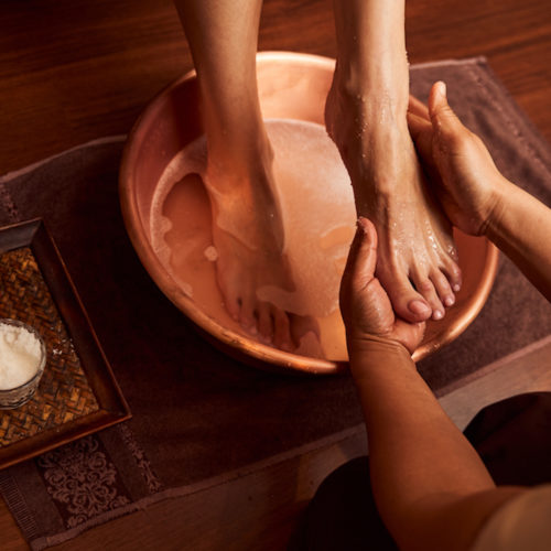 foot massages beauty spa hong kong reflexology baths aromatic oils hero