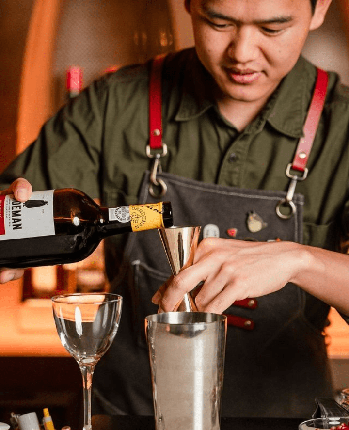 Best Cocktail Bars & Speakeasies In Hong Kong: ZZURA