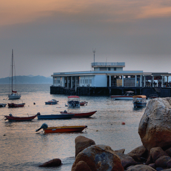 Lamma Island Guide: Ferry Schedule