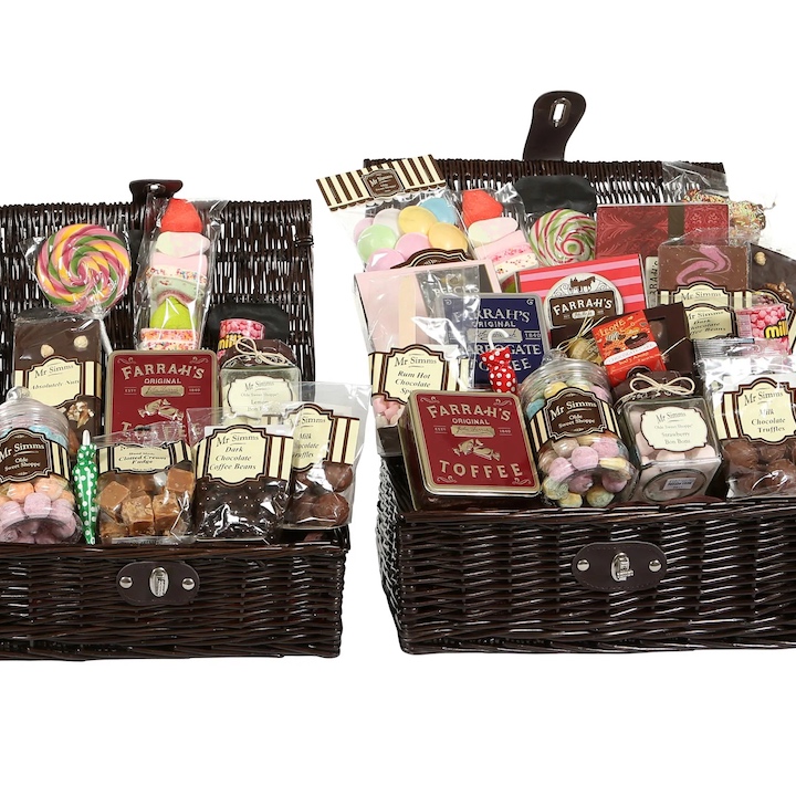 hampers gifts gift hamper holidays festive food christmas hong kong lifestyle mr simms olde sweet shoppe sweet hampers candy confectionaries chocolate lollipops sweets