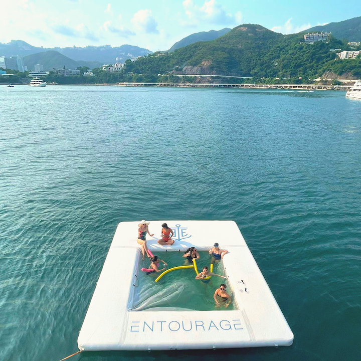 entourage junk boat hong kong pool