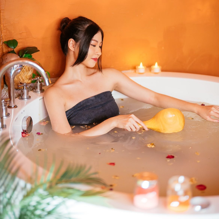 valentine's valentines day gift gifts presents ideas baku spa massage experience for two signature aroma oil dessert