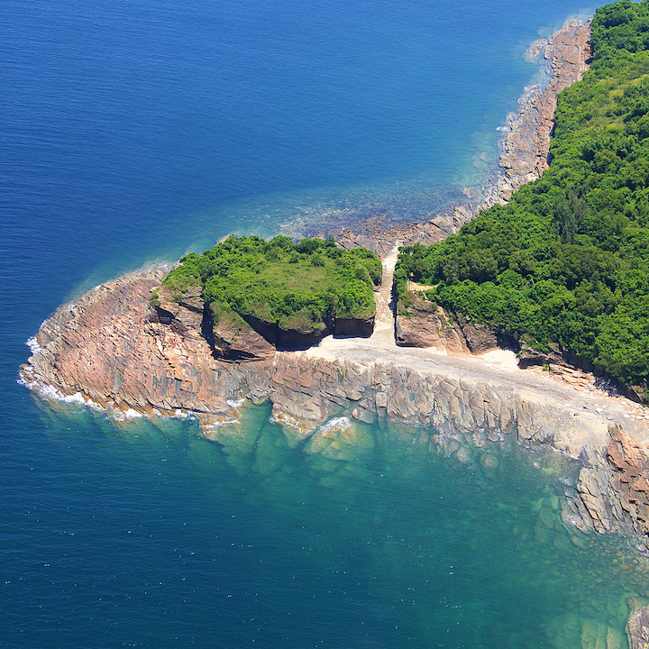 Tung Ping Chau Island Guide: Geopark Rock Formations, Cham Keng Chau
