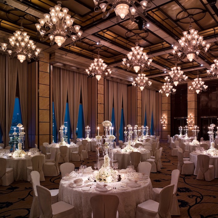 top hotel wedding venues hong kong four seasons hotel panoramic victoria harbour view range of ballrooms central