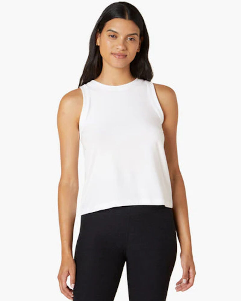 hong kong summer outfits ideas hot heat humid humidity lightweight style moving around athleisure athletic wear beyond yoga featherweight reba cloud tank