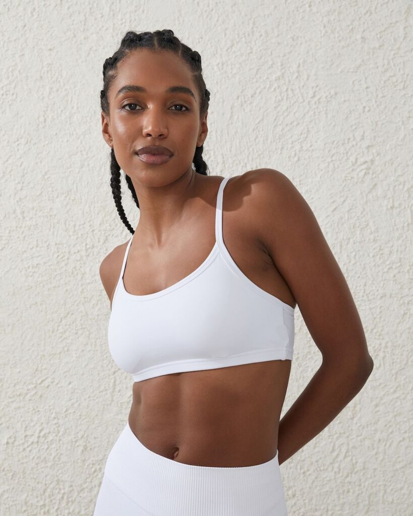 hong kong summer outfits ideas hot heat humid humidity lightweight style moving around athleisure athletic wear recycled workout crop cotton on body
