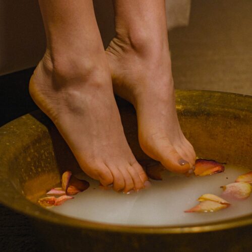 foot massage reflexology feet therapies treatments shanghai style pedicures parlours spas hotel kowloon hong kong wellness beauty