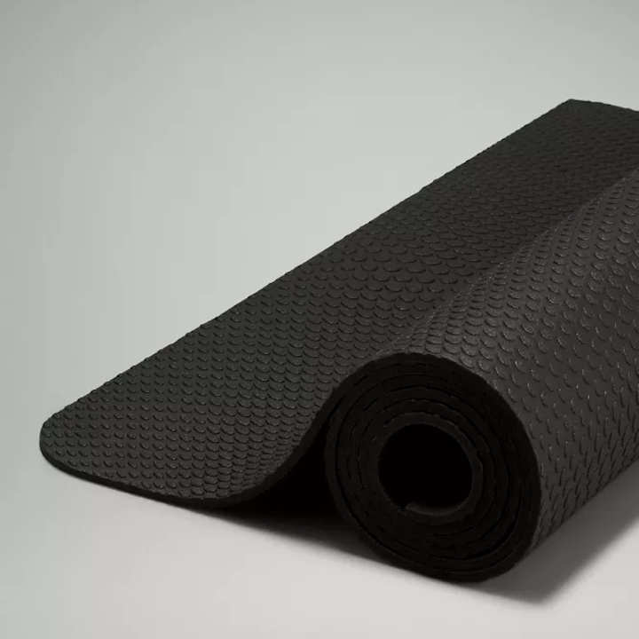 yoga mats accessories hiit pilates training style fitness wellness lululemon the workout mat 6mm