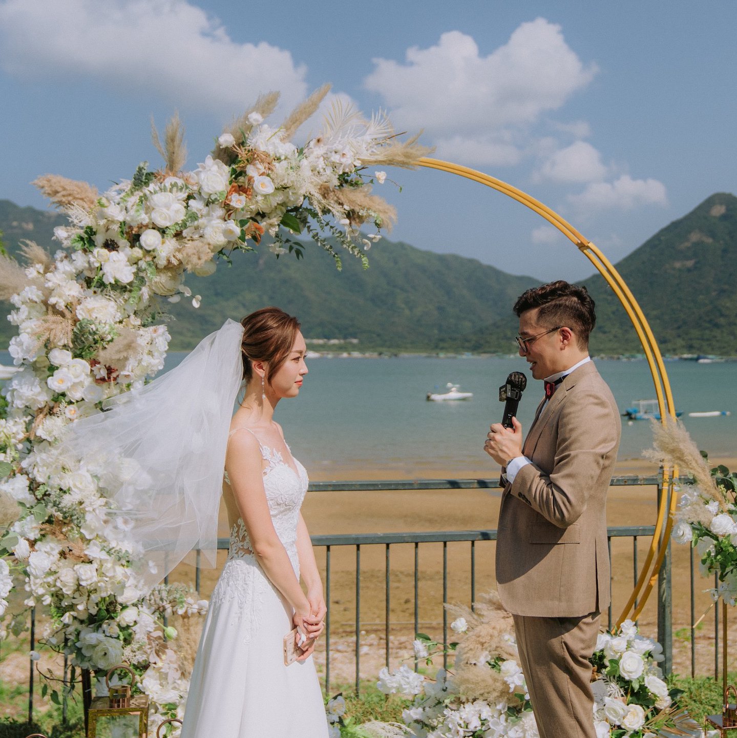 Mastering Wedding Art: Tips for Captivating Shots
