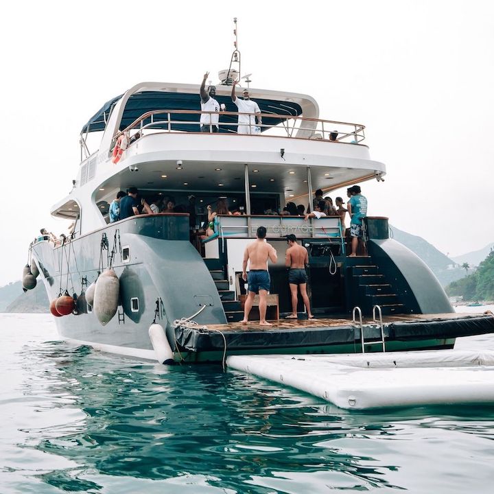 birthday ideas hong kong party celebration events whats on lifestyle junk boat party entourage yacht night day cruise
