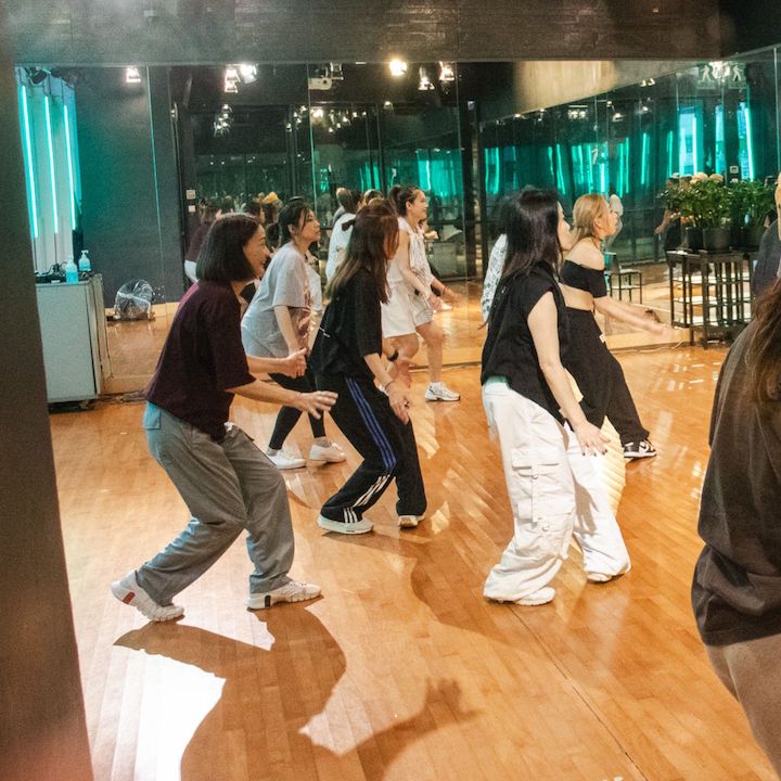 russ dance factory hong kong fitness studio classes wellness choreography causeway bay team sassy tried tested trial 2