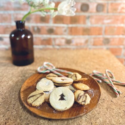 Edible Christmas Gift: Christmas Cookies Recipe, Christmas Treats, Linzer Cookies, Lace Cookies