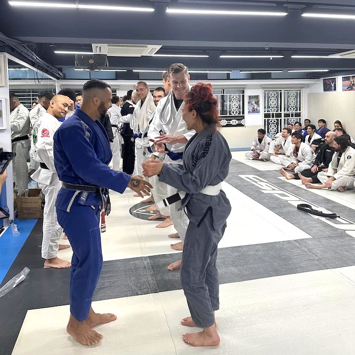 best martial arts self defence classes hong kong espada studio brazilian jiu jitsu mma muay thai women's