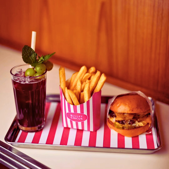 halal restaurants in hong kong burger circus