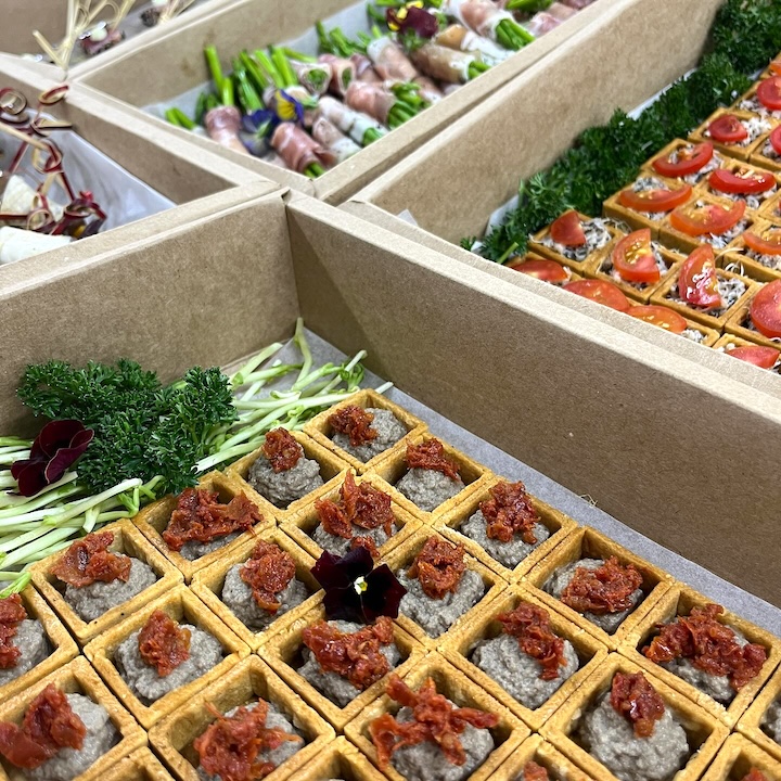 Junk Boat Party Catering Services Hong Kong: Shamrock Catering