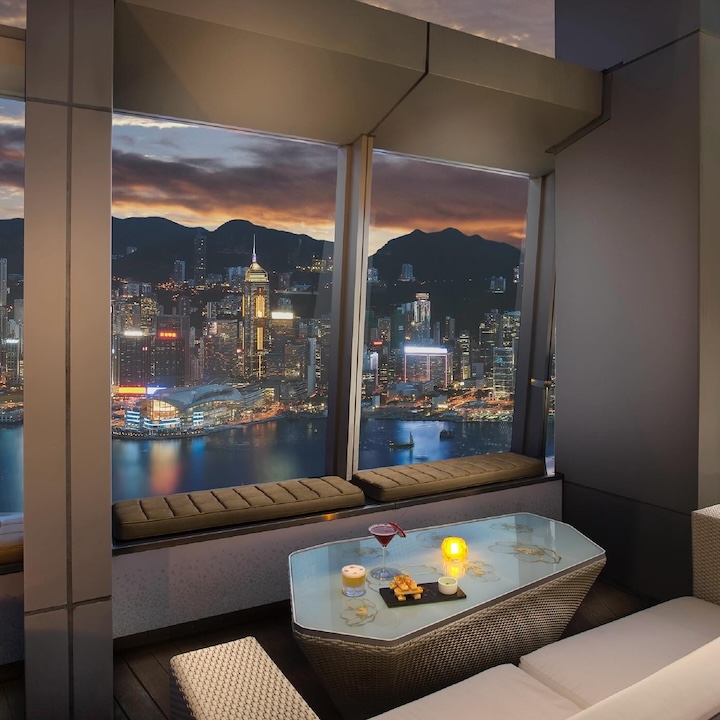 Tsim sha Tsui bars, ozone, ritz-carton Hong Kong, tst