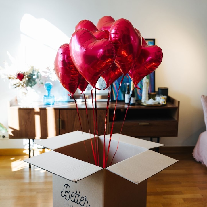 valentines day gift guide romantic idea lifestyle better than flowers gift box balloons