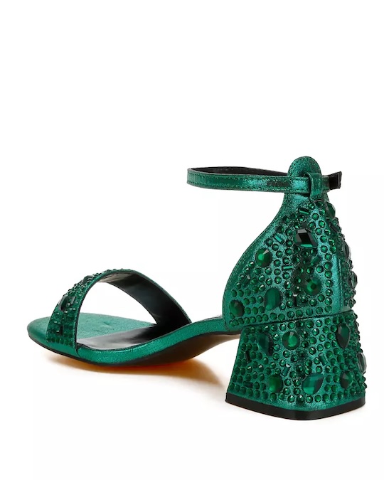 Last-Minute Halloween Costumes 2024 Iconic Pop Culture Moments: Elphaba & Glinda, Wicked Movie