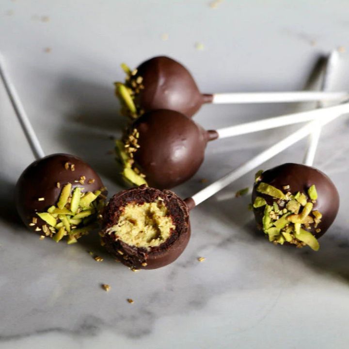 Dubai Chocolate Knafeh Cake Pops by Baking Maniac 