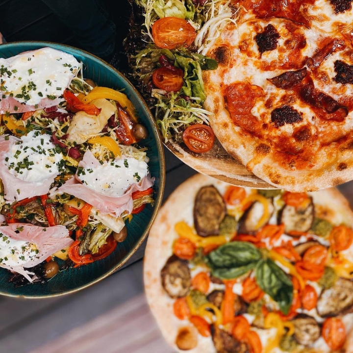 La Camionietta pizza bar soho hong kong best pizza