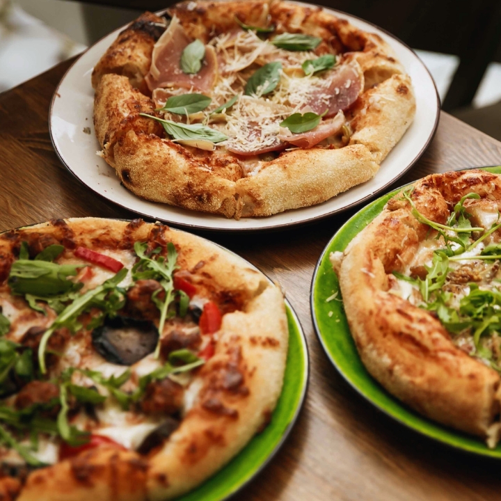 vesu pizza bar tsim sha tsui best pizza in hong kong