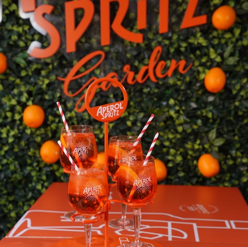 tai kwun bar: Pazta, outdoor bar, aperol spritz 