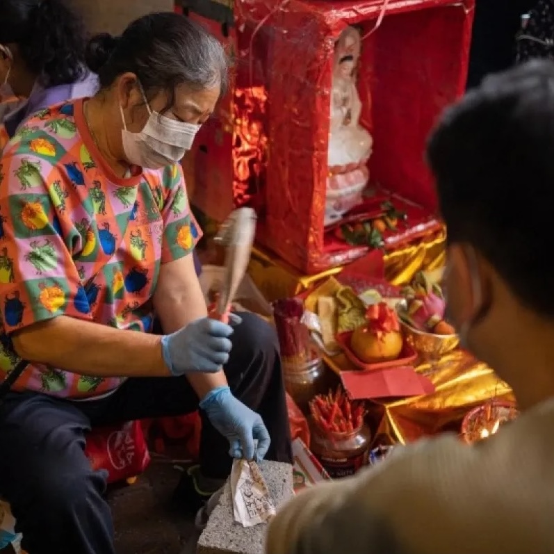 Da Siu Yan "Villain Hitting" Canal Road Crossover Causeway Bay